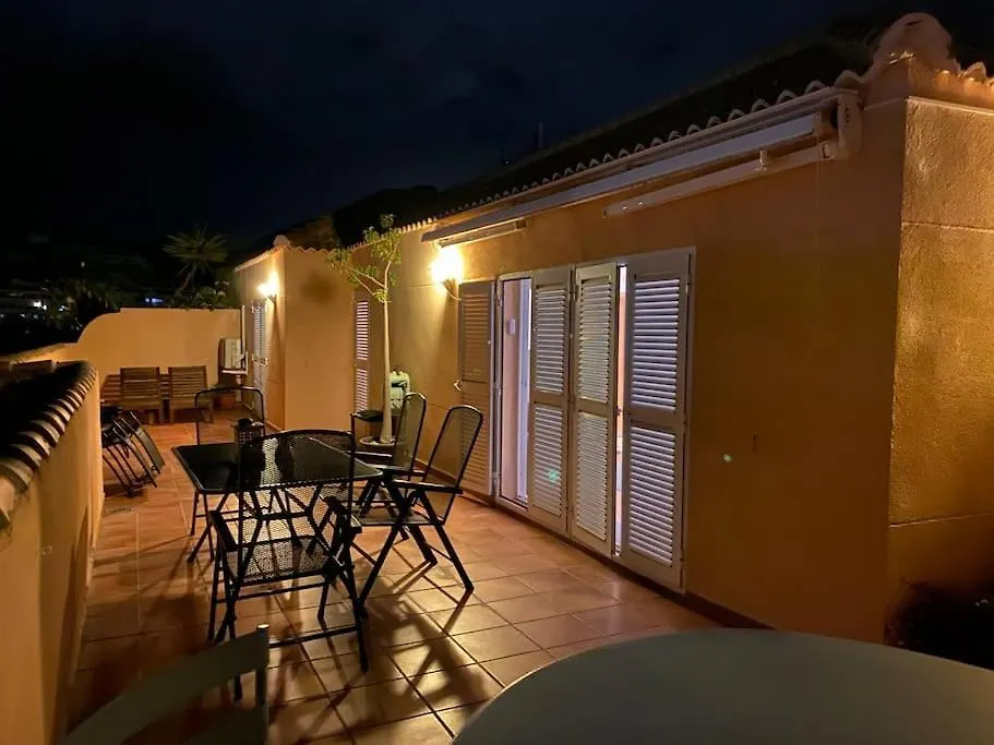 Carvajal, 2-Bedroom Sea View Penthouse Apt Fuengirola 0*,